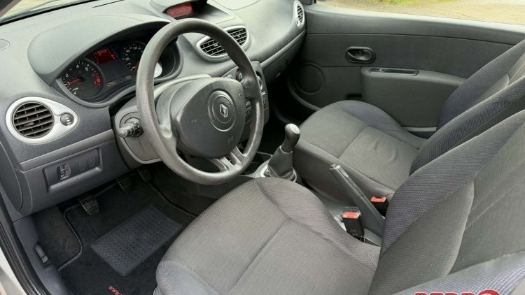 Renault Clio authentique