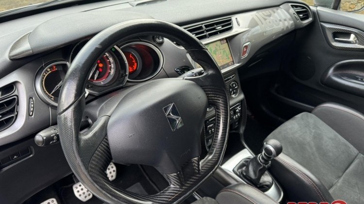 Citro&euml;n DS3 RACING